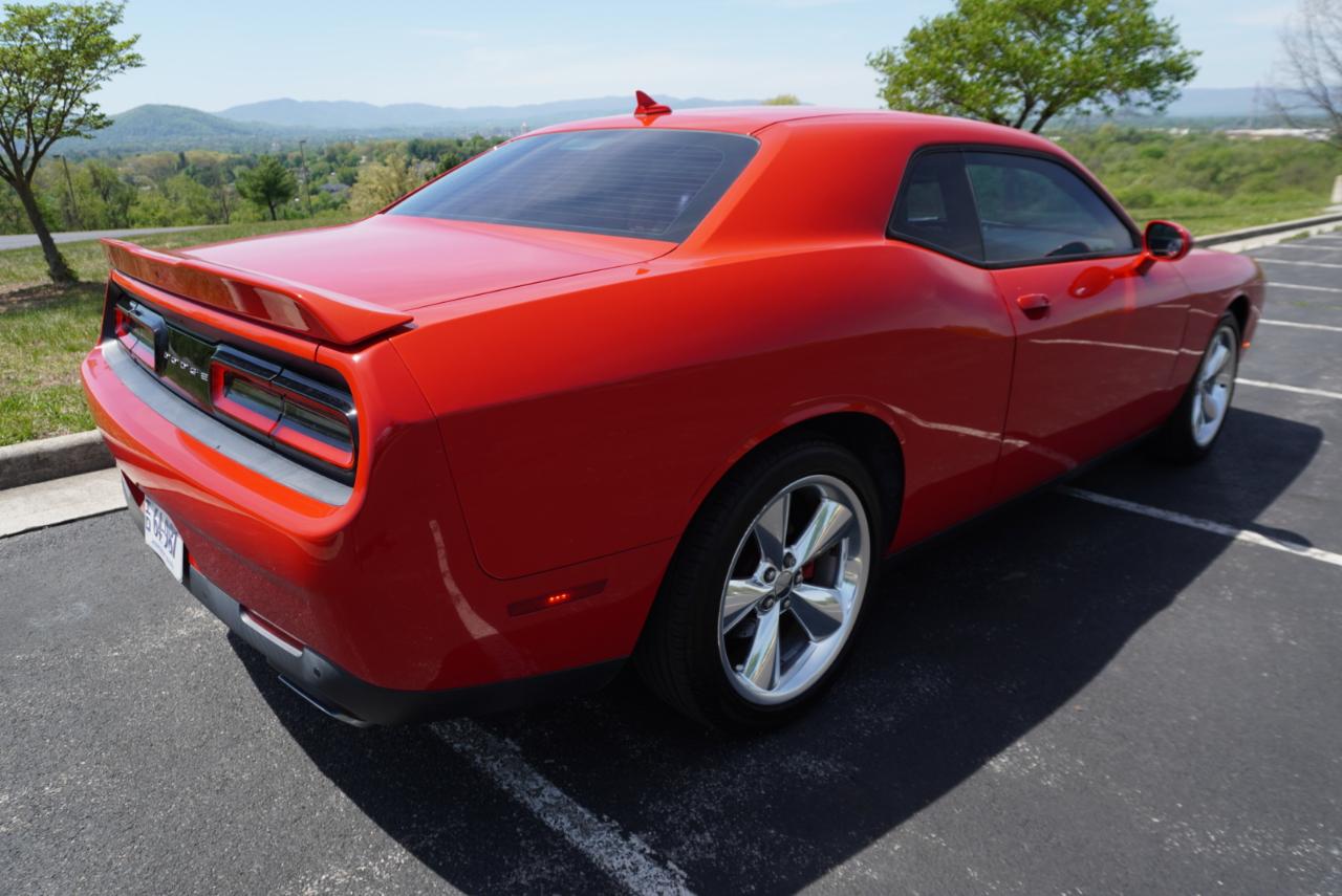 Dodge Challenger 2dr Cpe R/T Plus 2016