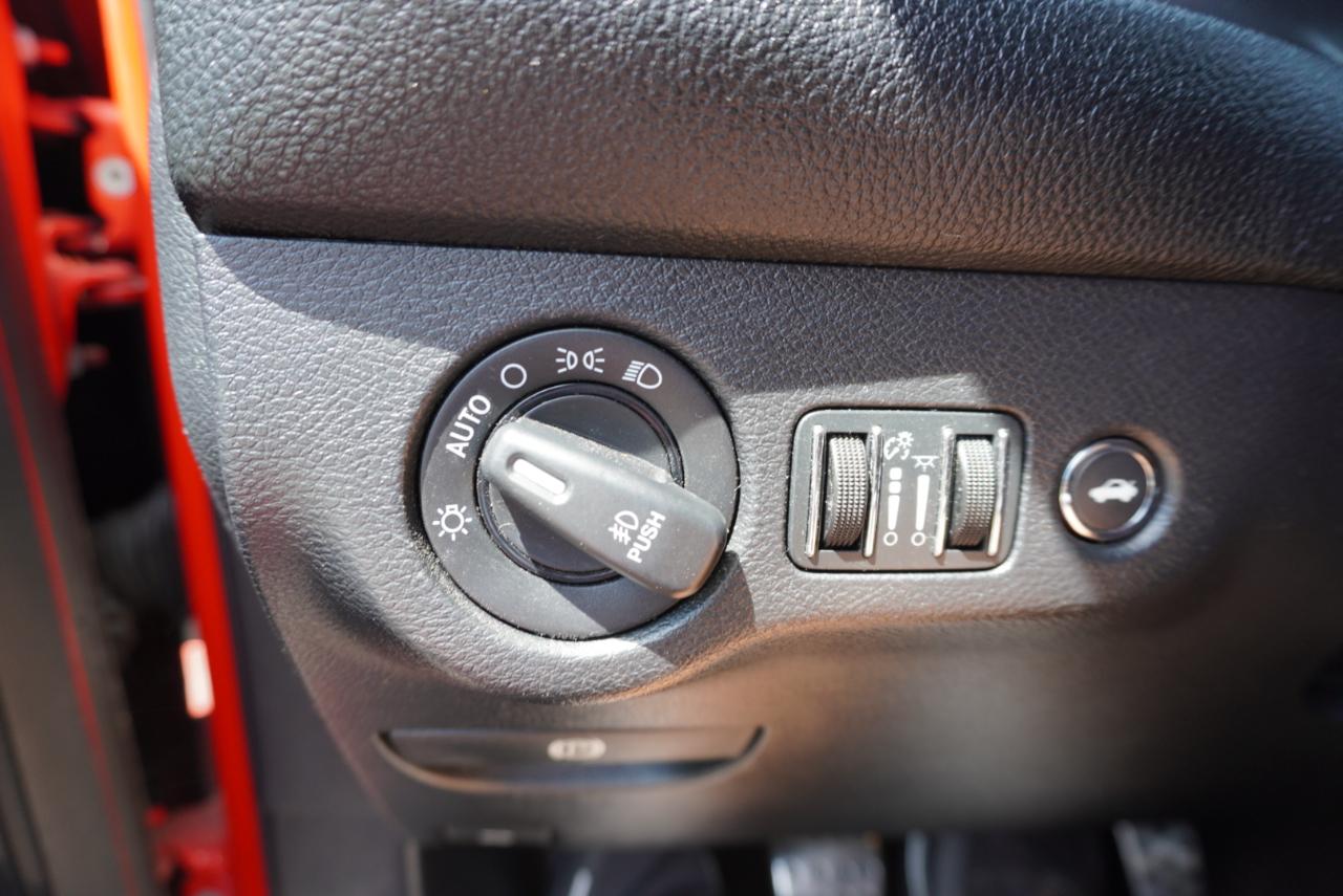 Dodge Challenger 2dr Cpe R/T Plus 2016