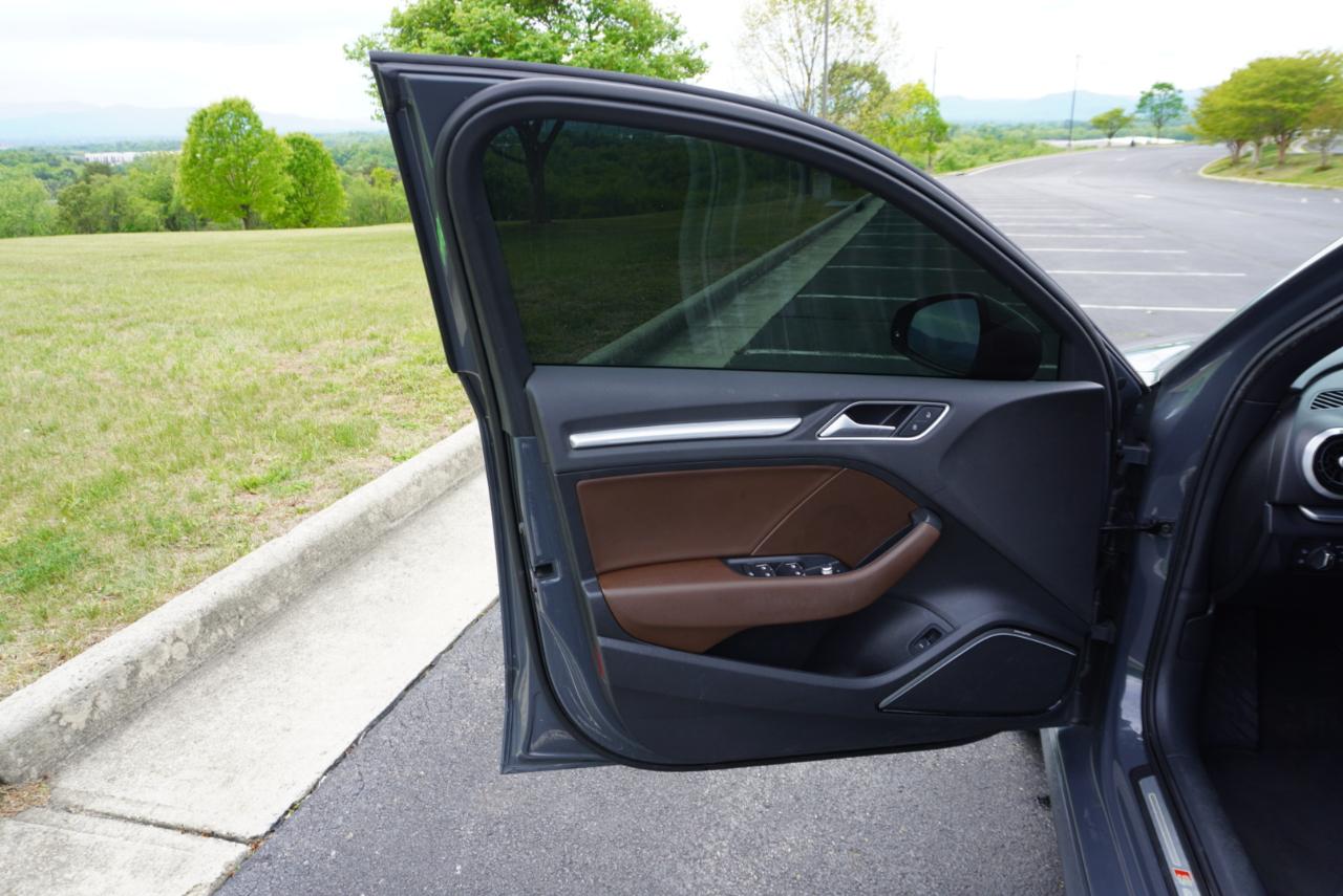 Audi A3 Sedan 2.0 TFSI Premium Plus quattro AWD 2017