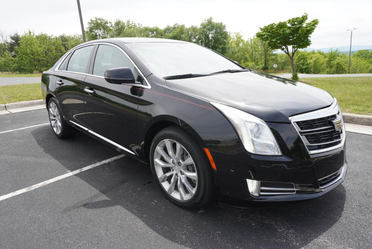 Cadillac XTS 4dr Sdn Luxury Collection FWD 2016