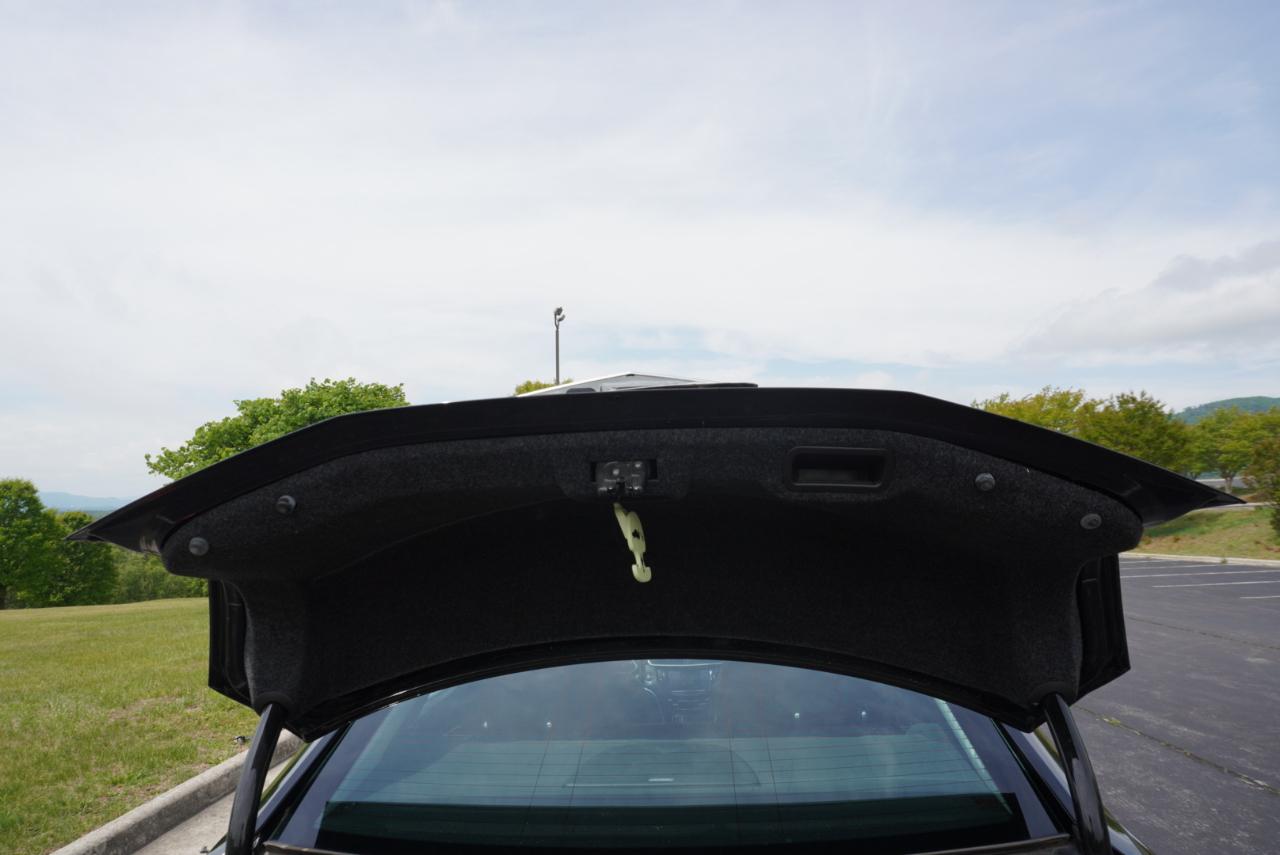 Cadillac XTS 4dr Sdn Luxury Collection FWD 2016