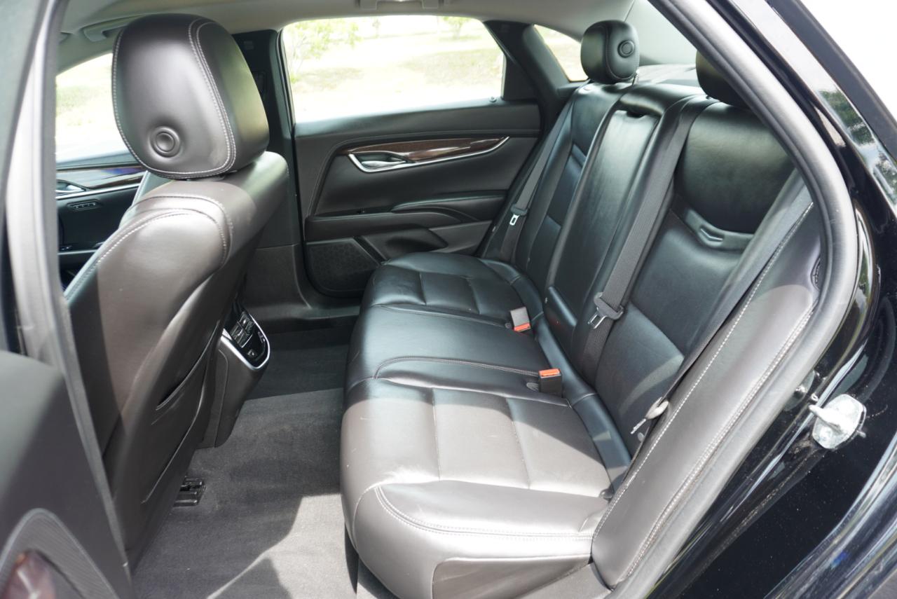 Cadillac XTS 4dr Sdn Luxury Collection FWD 2016