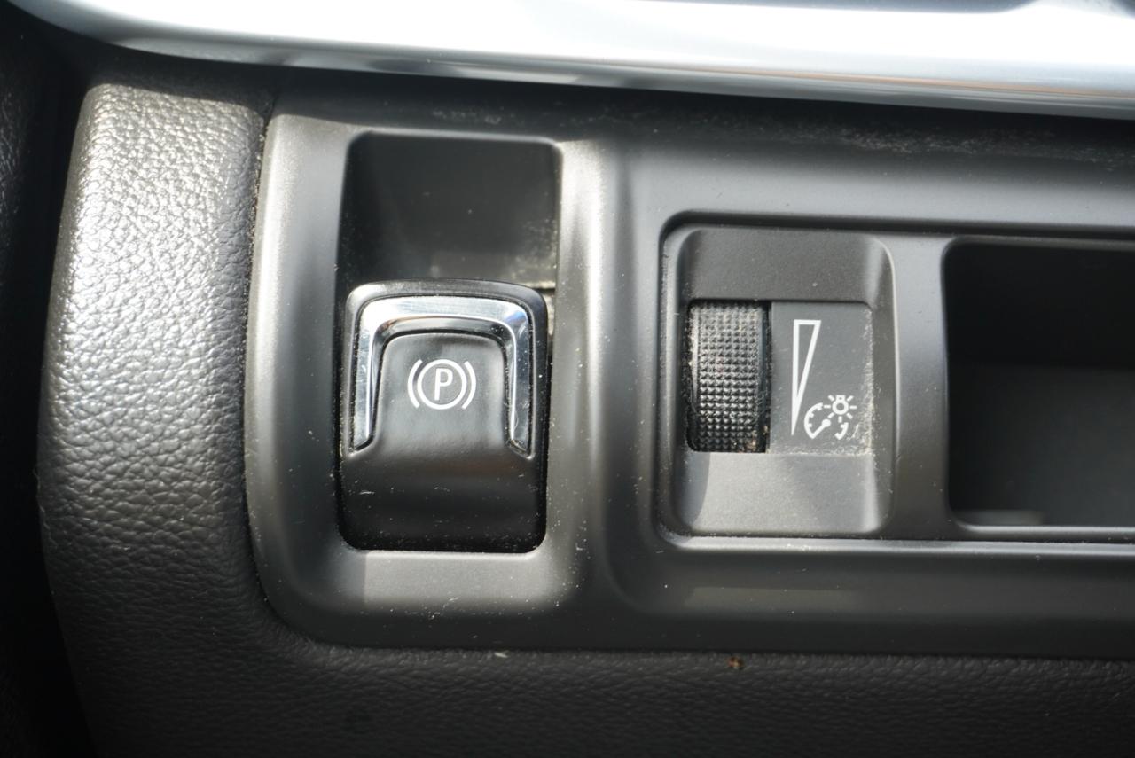 Cadillac XTS 4dr Sdn Luxury Collection FWD 2016