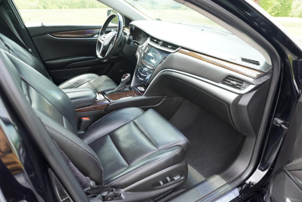 Cadillac XTS 4dr Sdn Luxury Collection FWD 2016