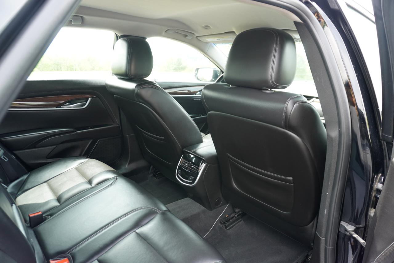 Cadillac XTS 4dr Sdn Luxury Collection FWD 2016