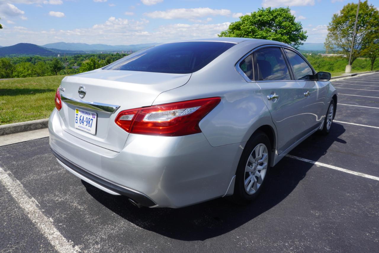 Nissan Altima 2.5 S Sedan 2017