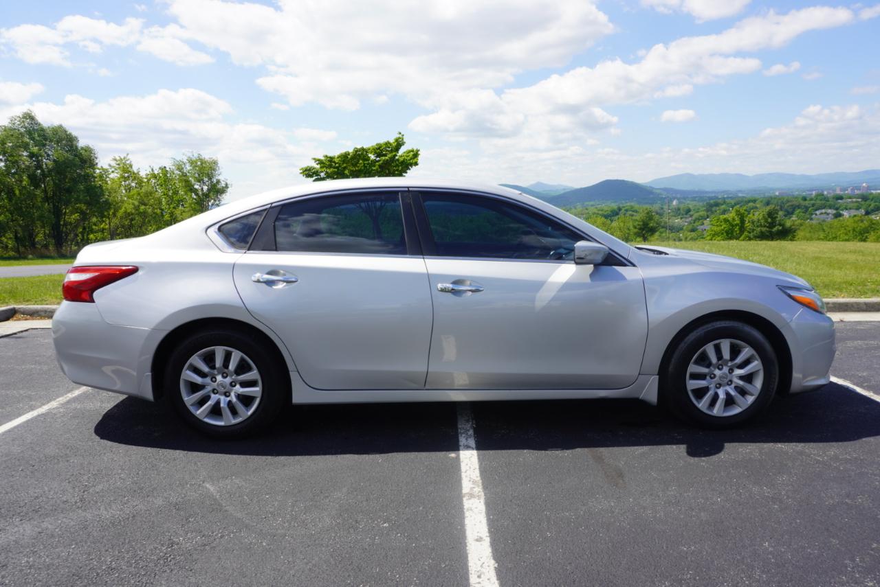 Nissan Altima 2.5 S Sedan 2017