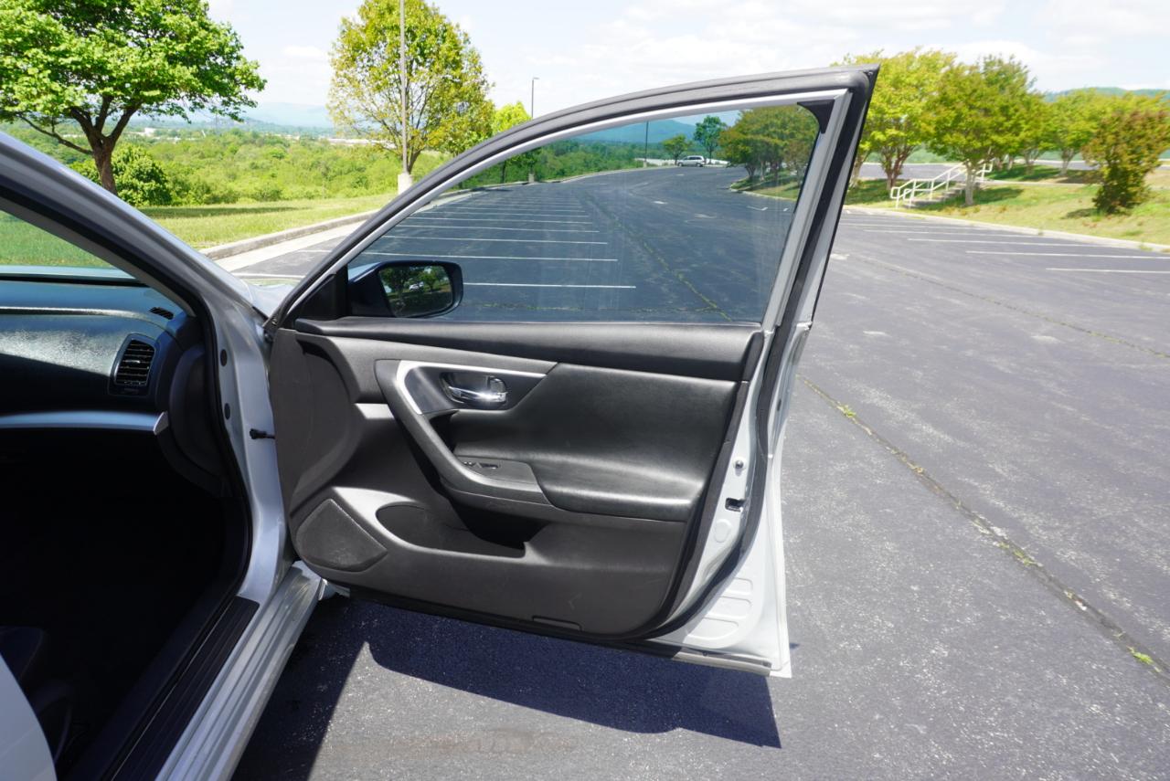 Nissan Altima 2.5 S Sedan 2017