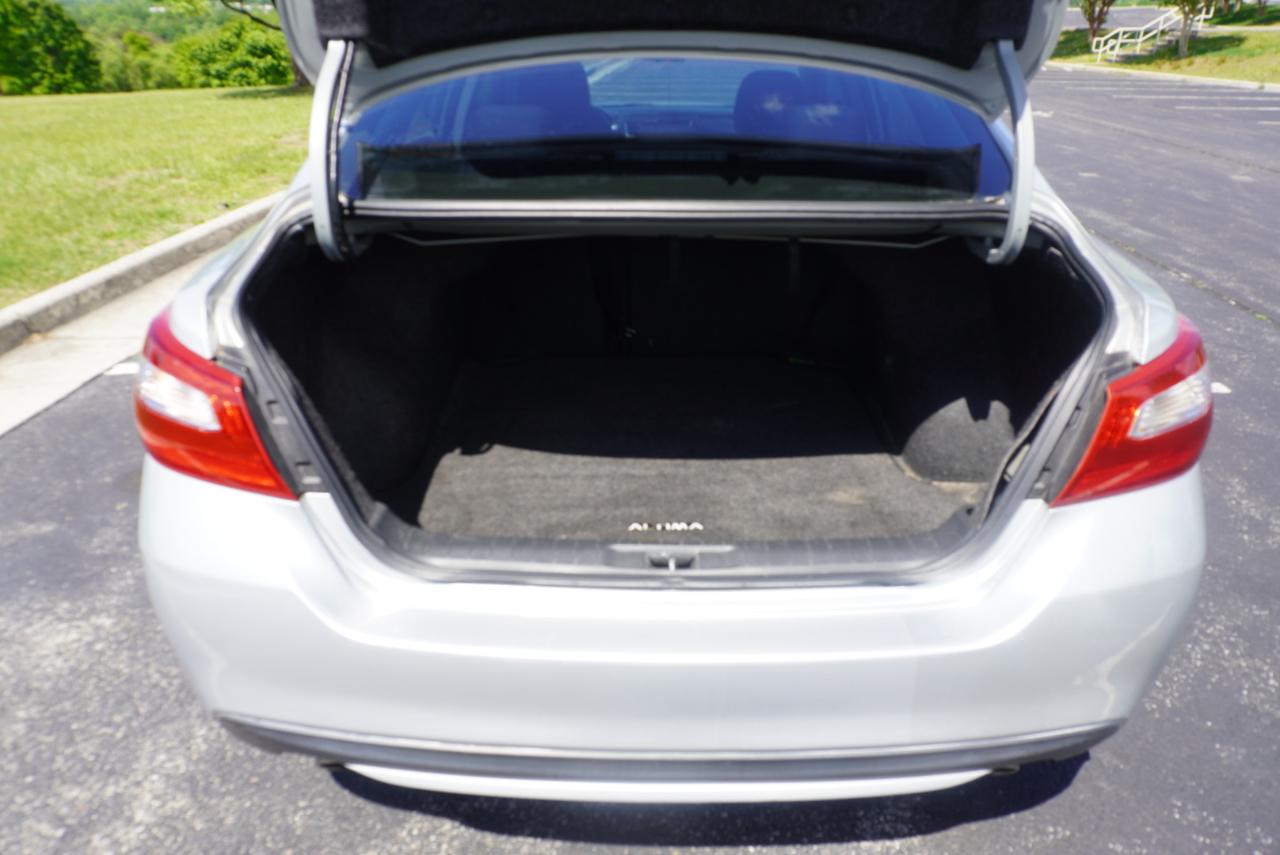 Nissan Altima 2.5 S Sedan 2017