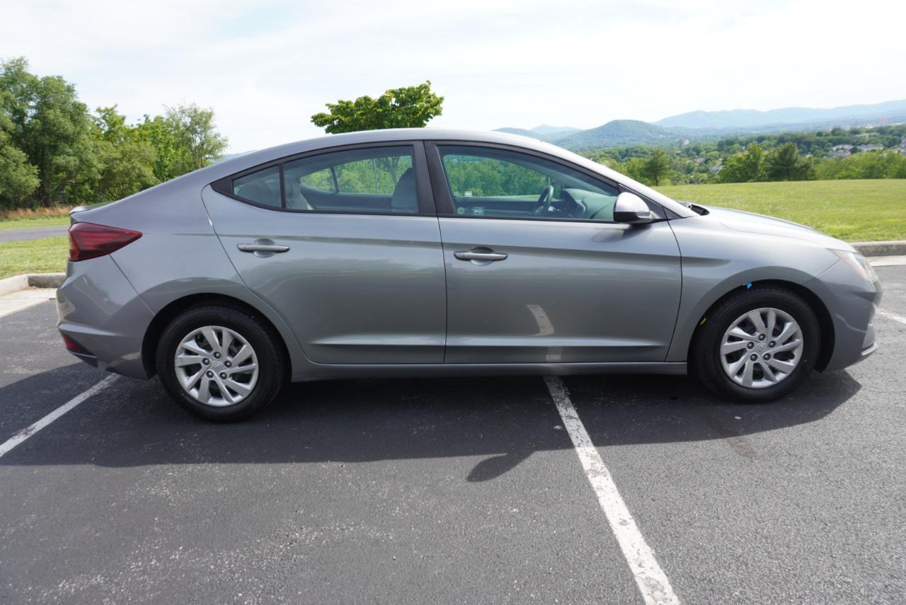 Hyundai Elantra SE Auto 2019