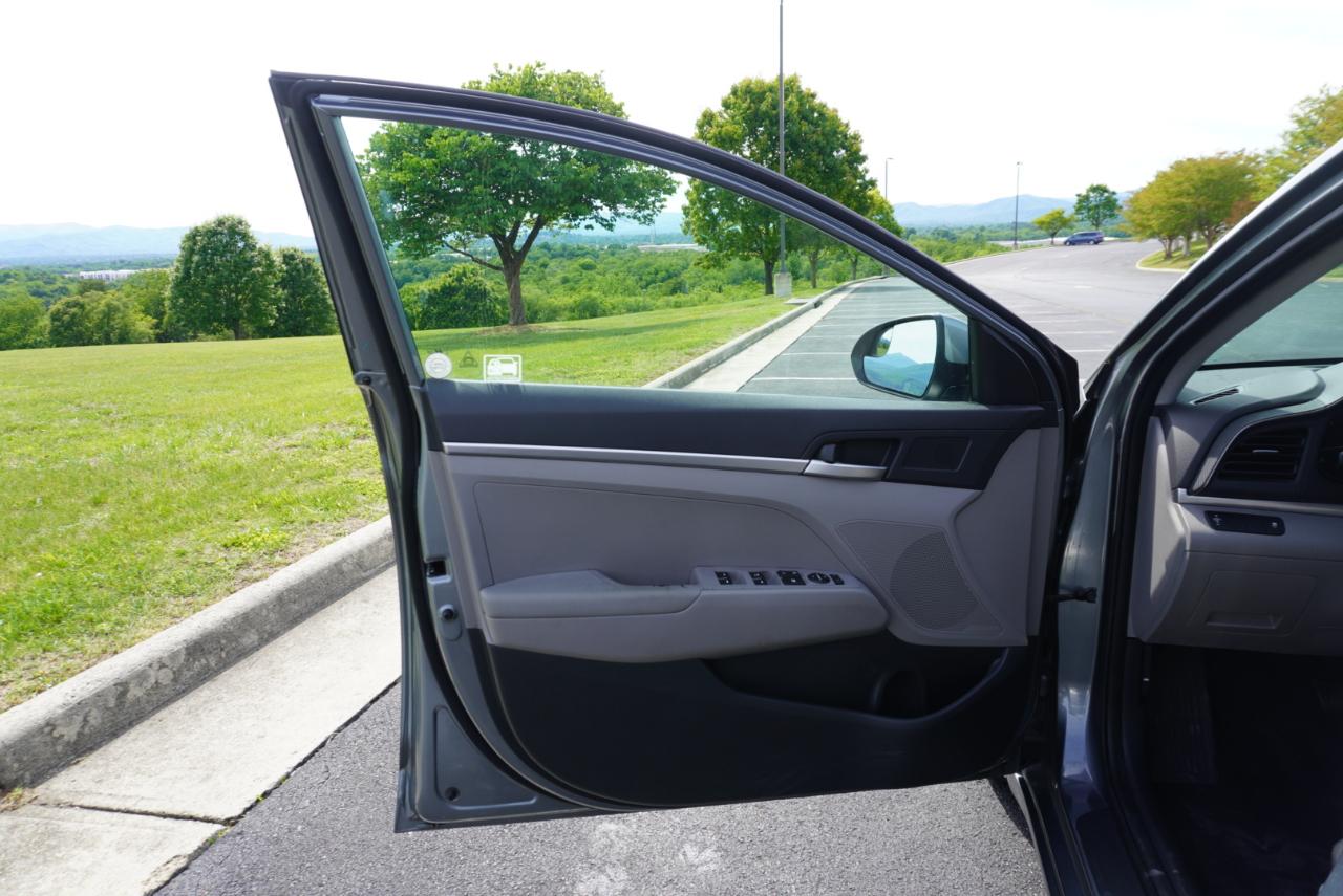 Hyundai Elantra SE Auto 2019