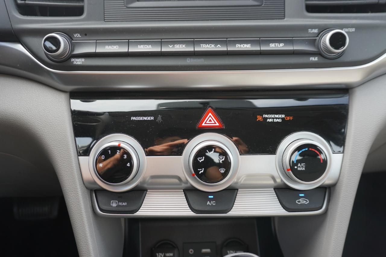Hyundai Elantra SE Auto 2019