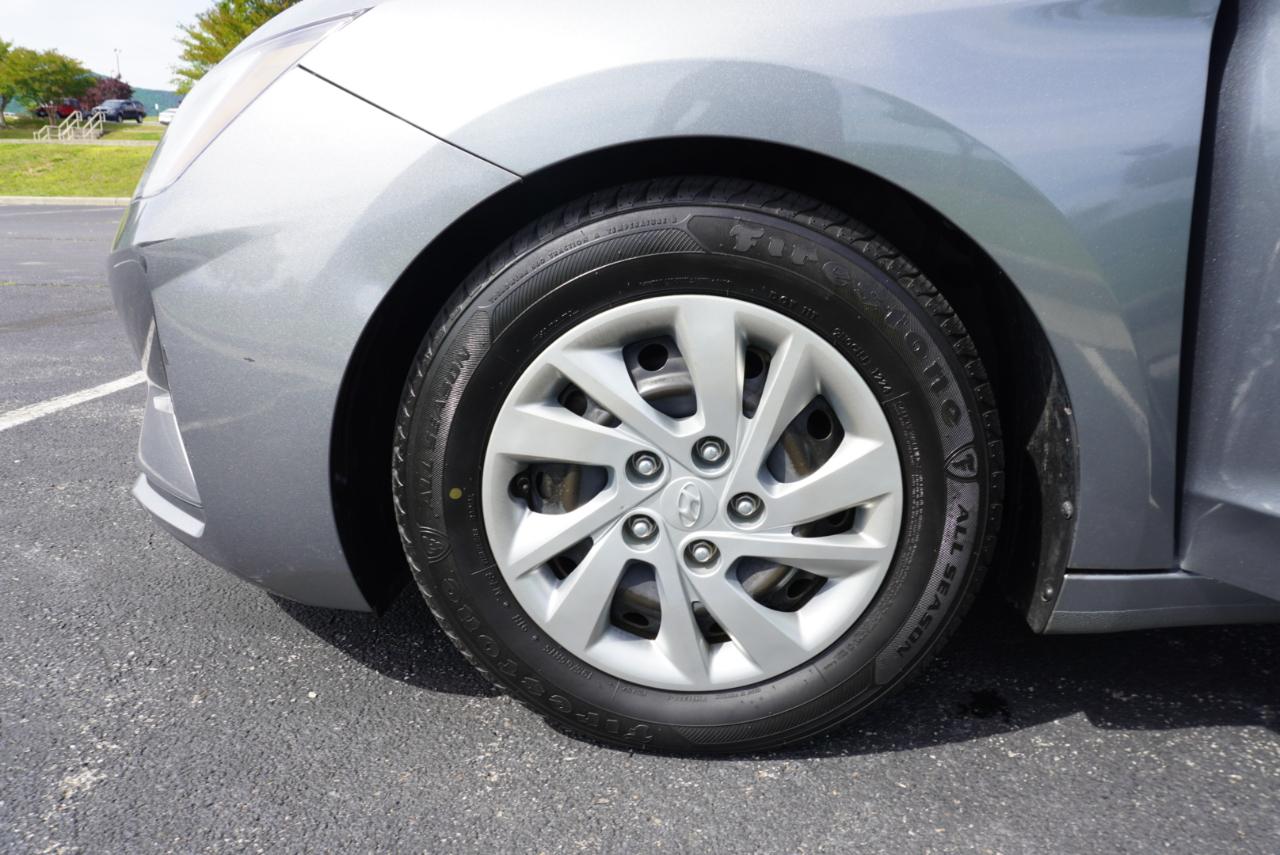 Hyundai Elantra SE Auto 2019