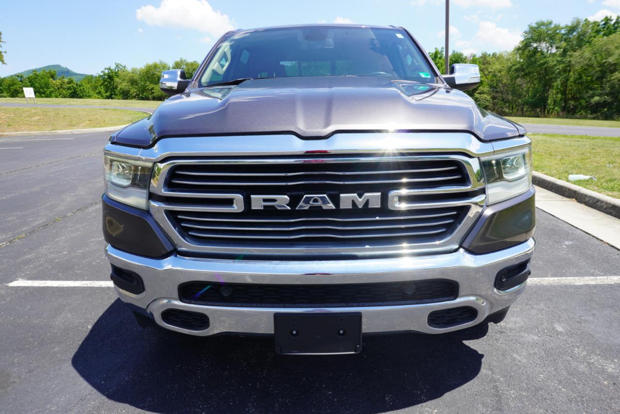 RAM 1500 Laramie 4x4 Crew Cab 5'7" Box 2020