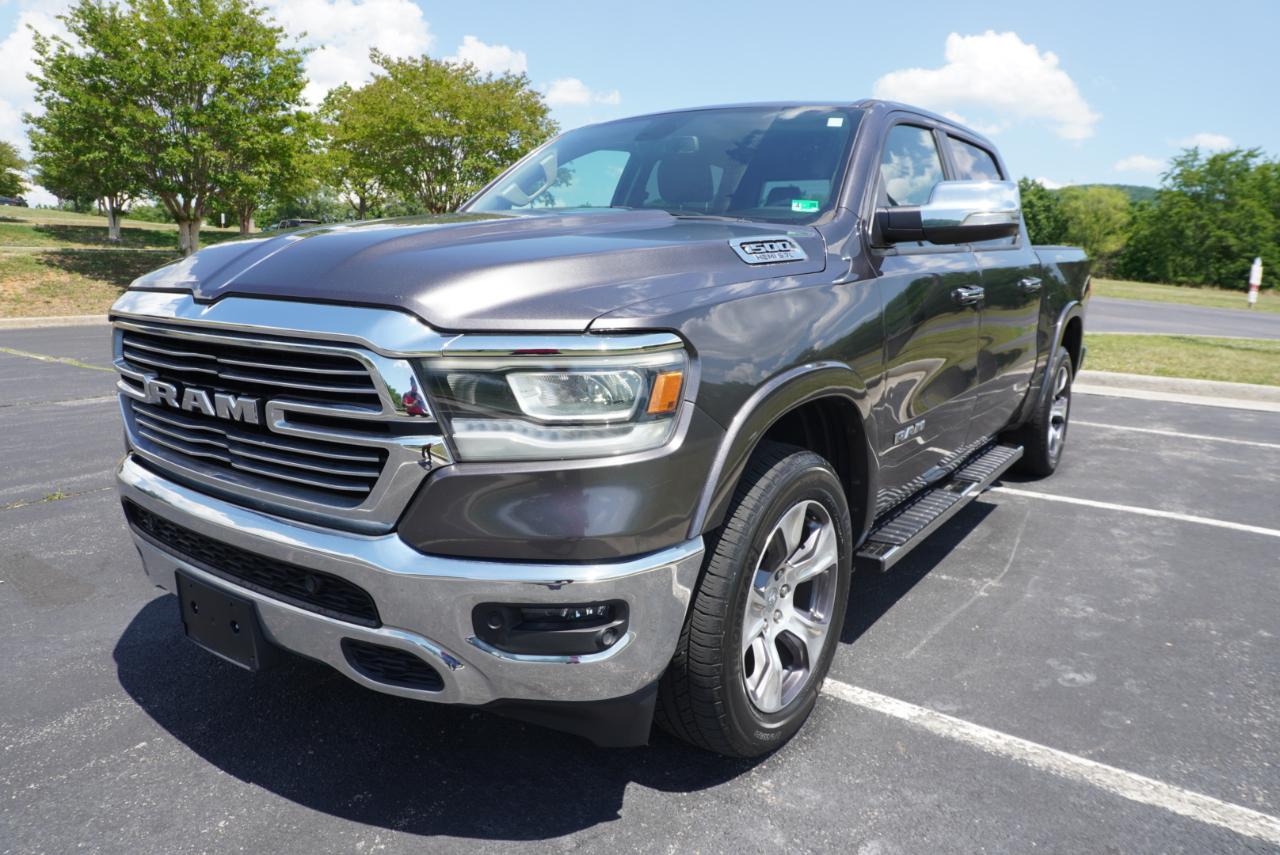 RAM 1500 Laramie 4x4 Crew Cab 5'7" Box 2020