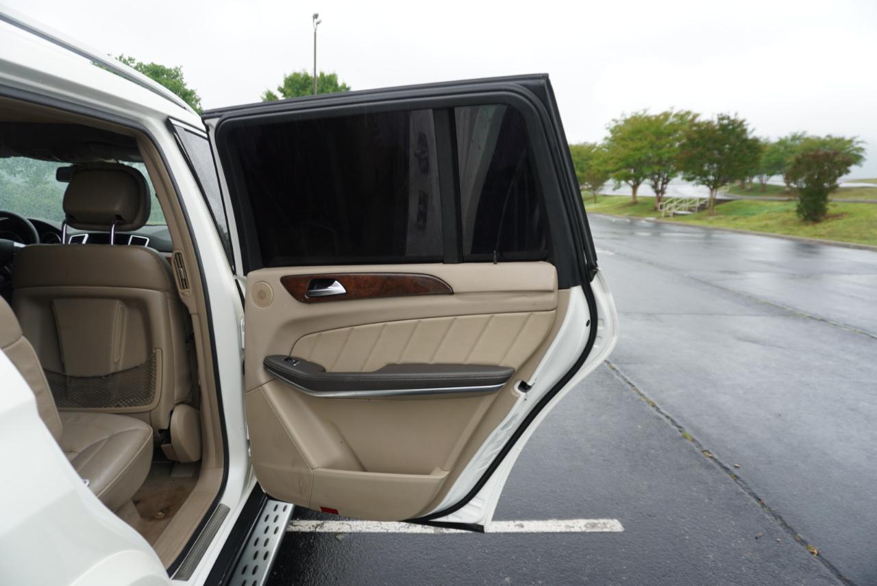 Mercedes-Benz GL-Class 4MATIC 4dr GL 550 2013