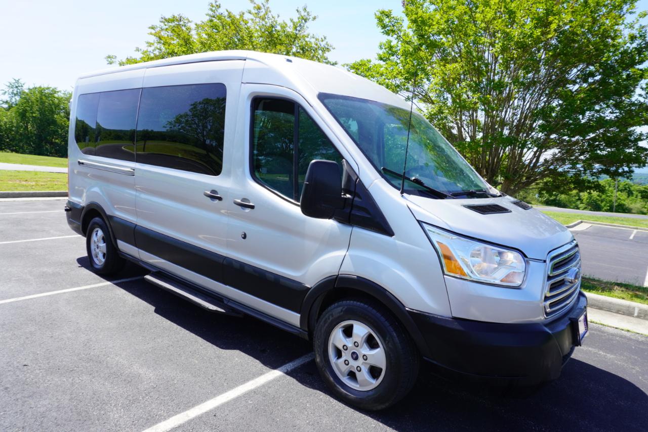 Ford Transit Passenger Wagon T-350 148" Med Roof XLT Sliding RH Dr 2019