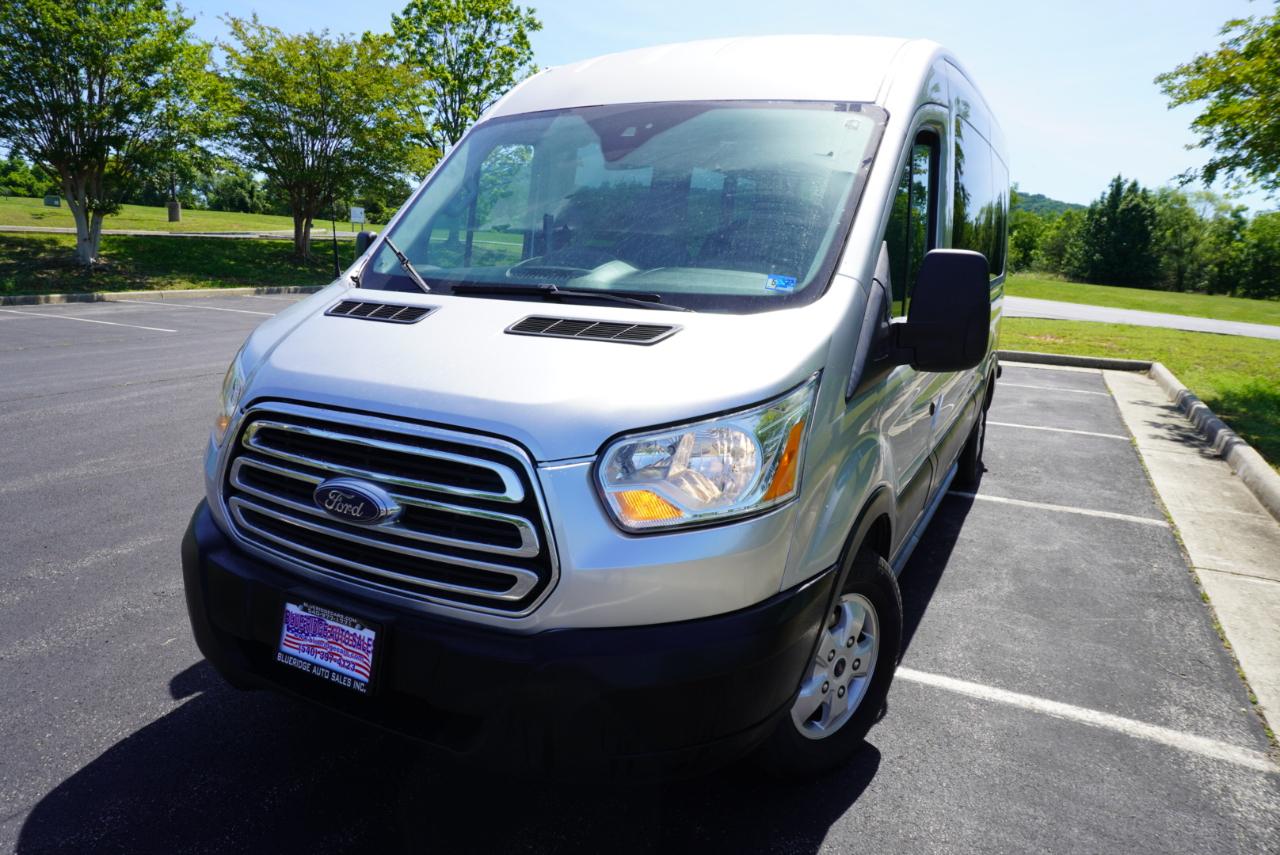 Ford Transit Passenger Wagon T-350 148" Med Roof XLT Sliding RH Dr 2019