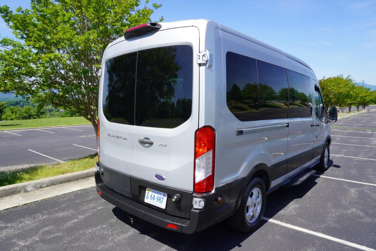 Ford Transit Passenger Wagon T-350 148" Med Roof XLT Sliding RH Dr 2019