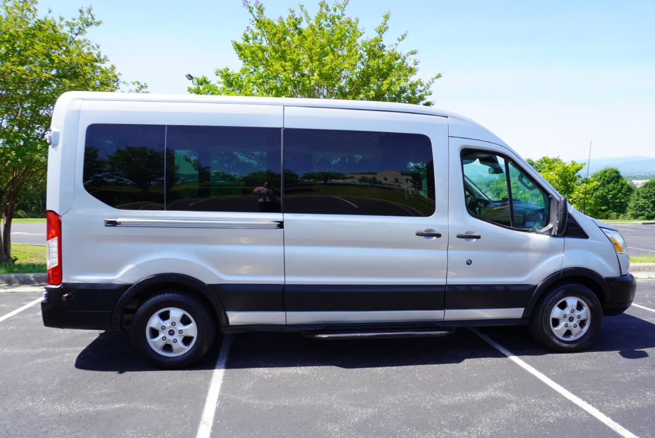 Ford Transit Passenger Wagon T-350 148" Med Roof XLT Sliding RH Dr 2019