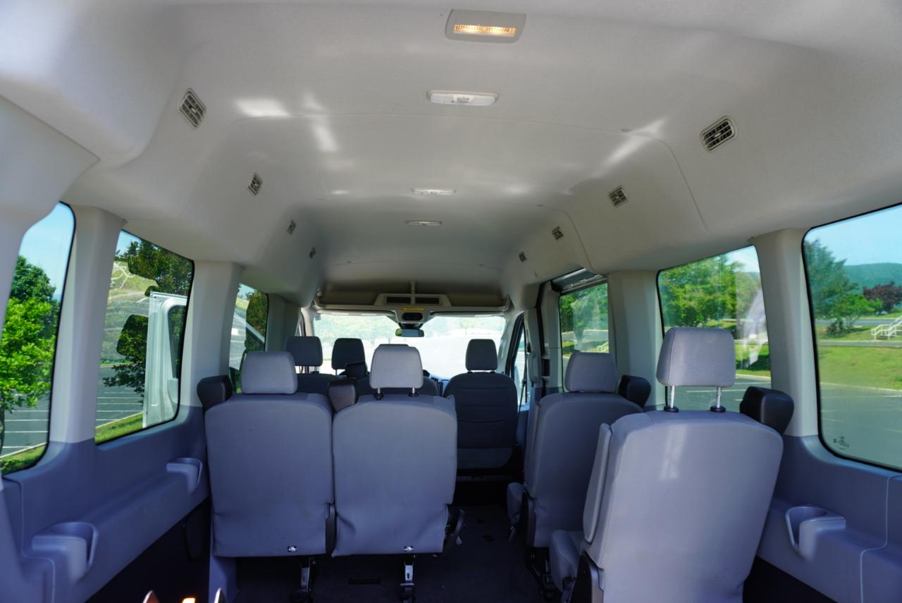 Ford Transit Passenger Wagon T-350 148" Med Roof XLT Sliding RH Dr 2019