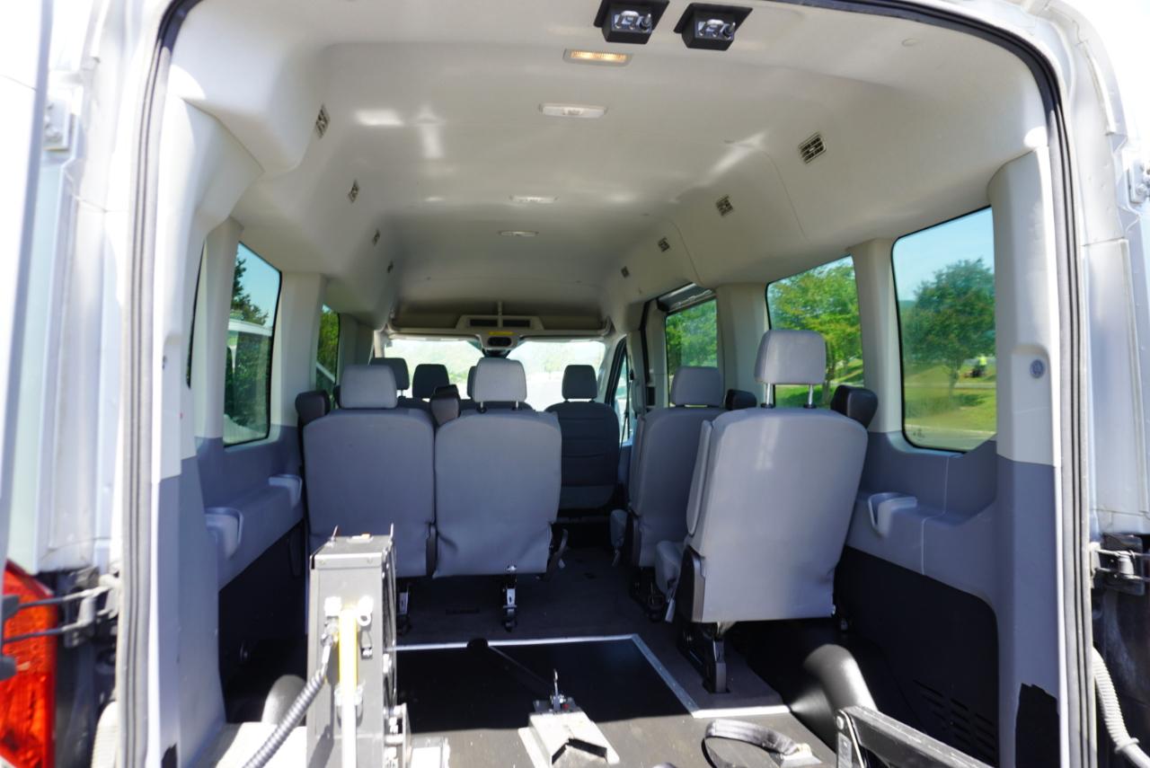 Ford Transit Passenger Wagon T-350 148" Med Roof XLT Sliding RH Dr 2019