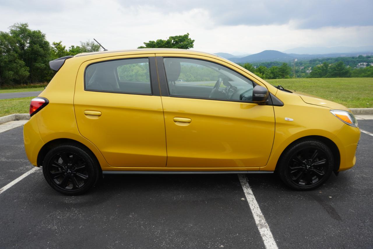 Mitsubishi Mirage Black Edition CVT 2022