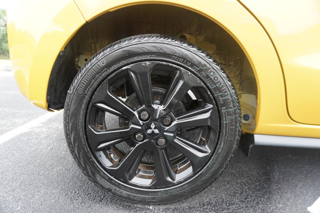 Mitsubishi Mirage Black Edition CVT 2022