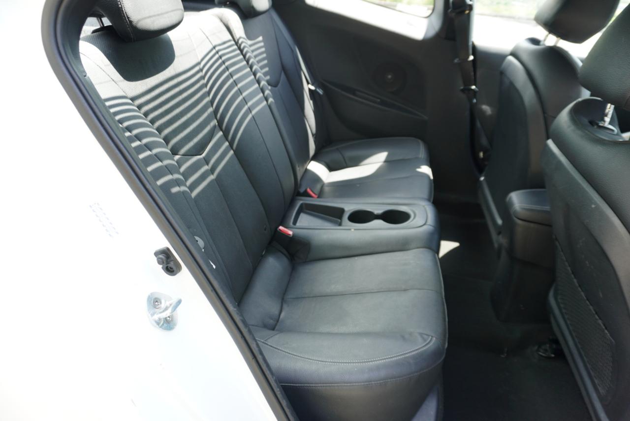 Hyundai Veloster 3dr Cpe Man Turbo 2016