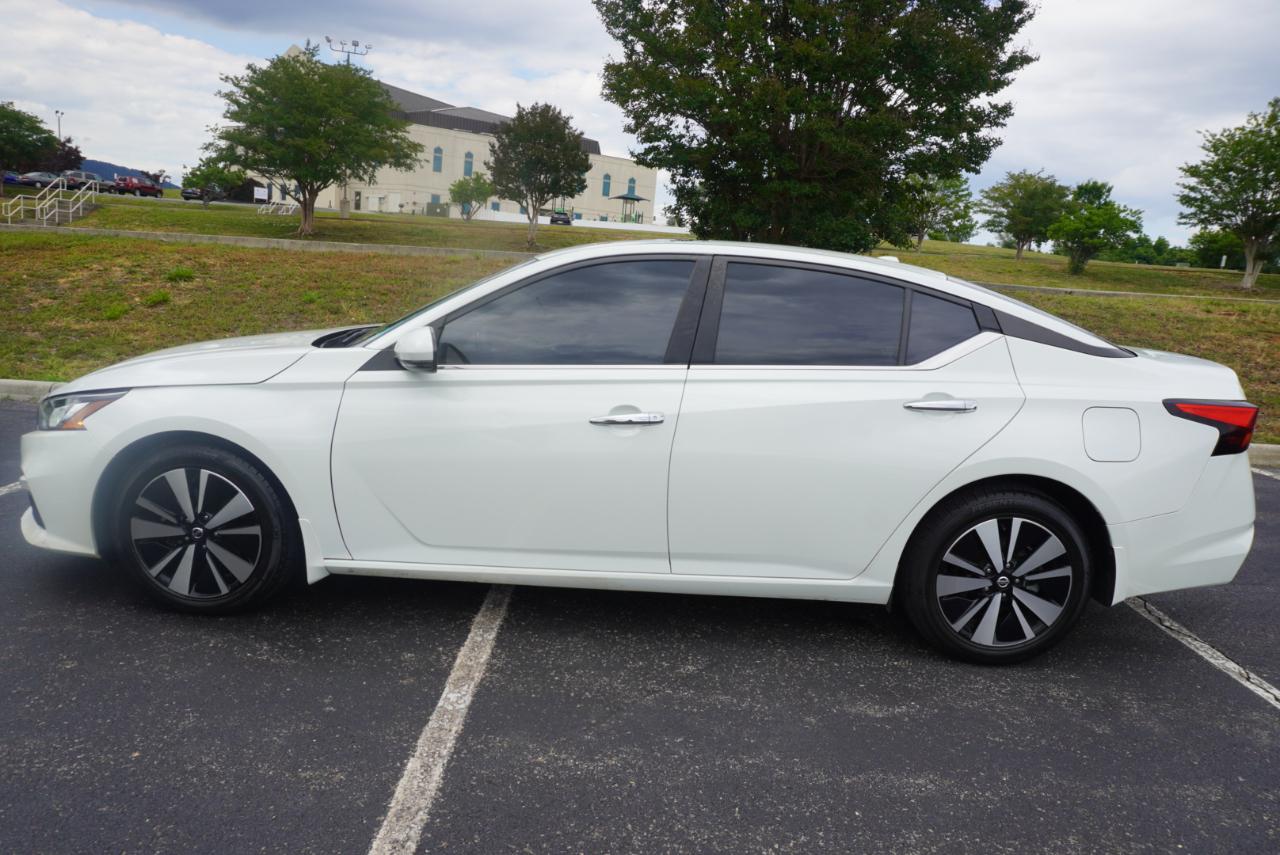 Nissan Altima 2.5 SV Sedan 2021