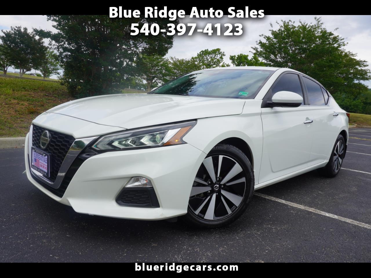Nissan Altima 2.5 SV Sedan 2021
