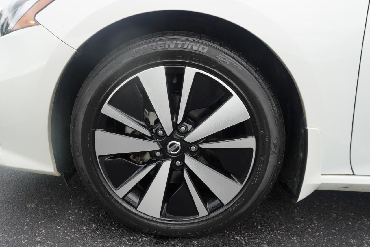 Nissan Altima 2.5 SV Sedan 2021