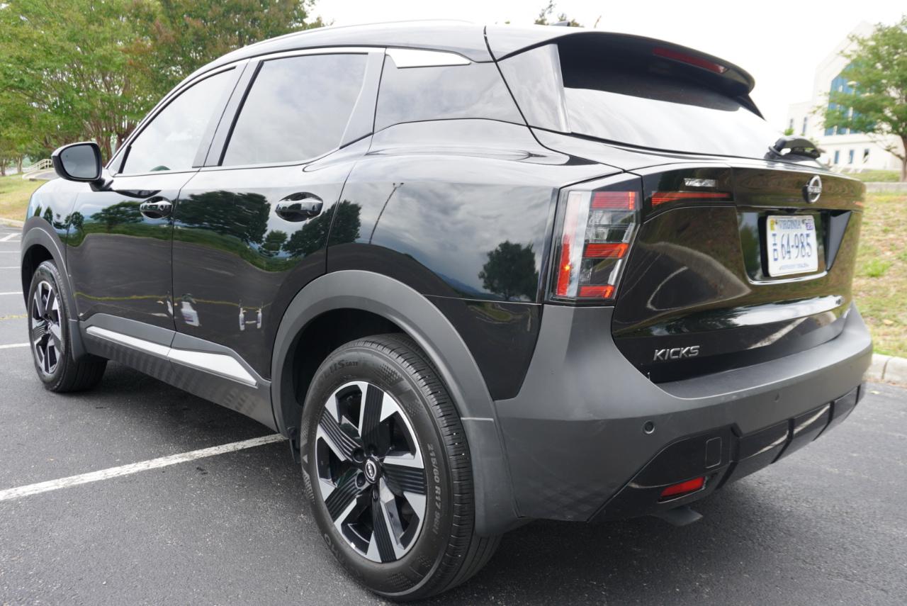 Nissan Kicks SV AWD 2025