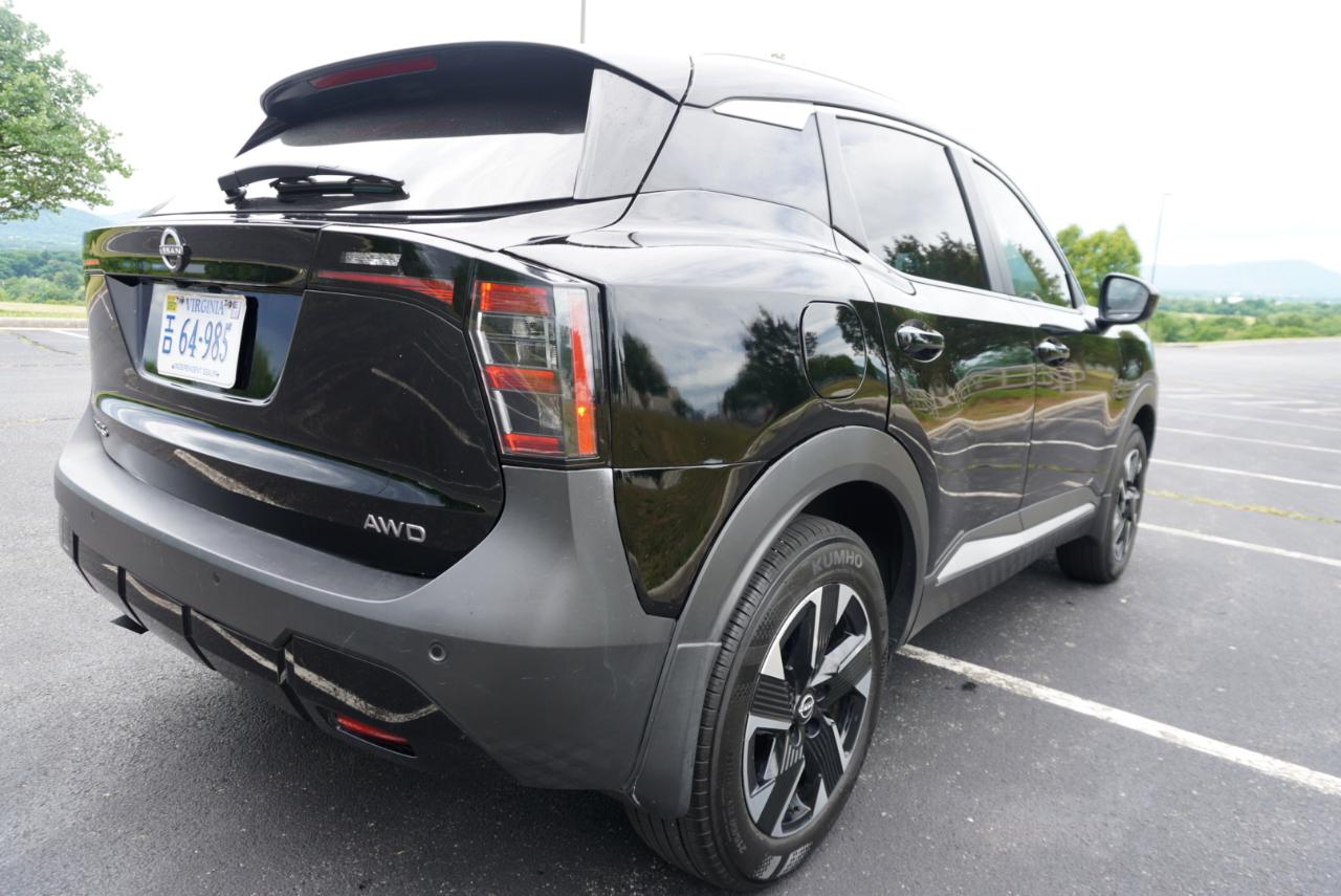 Nissan Kicks SV AWD 2025