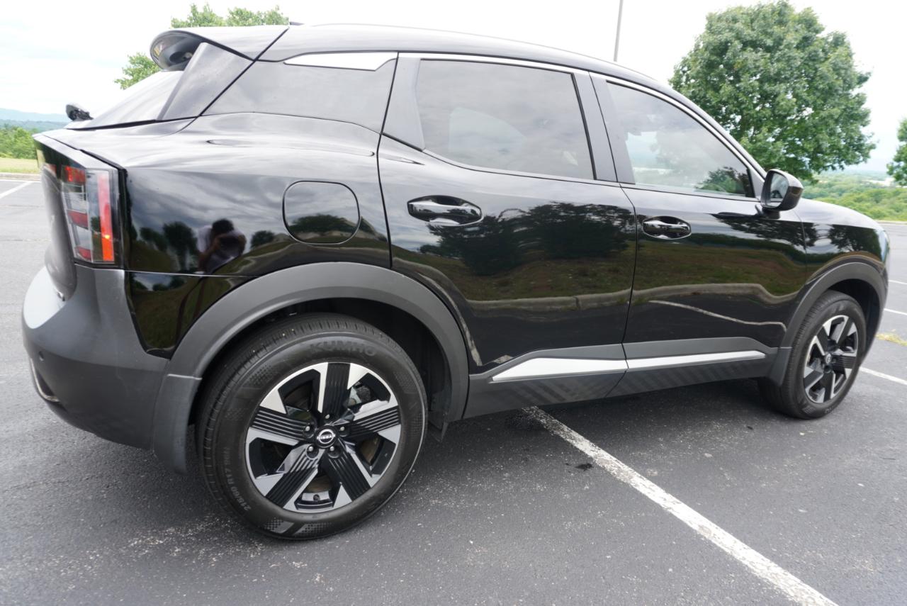 Nissan Kicks SV AWD 2025
