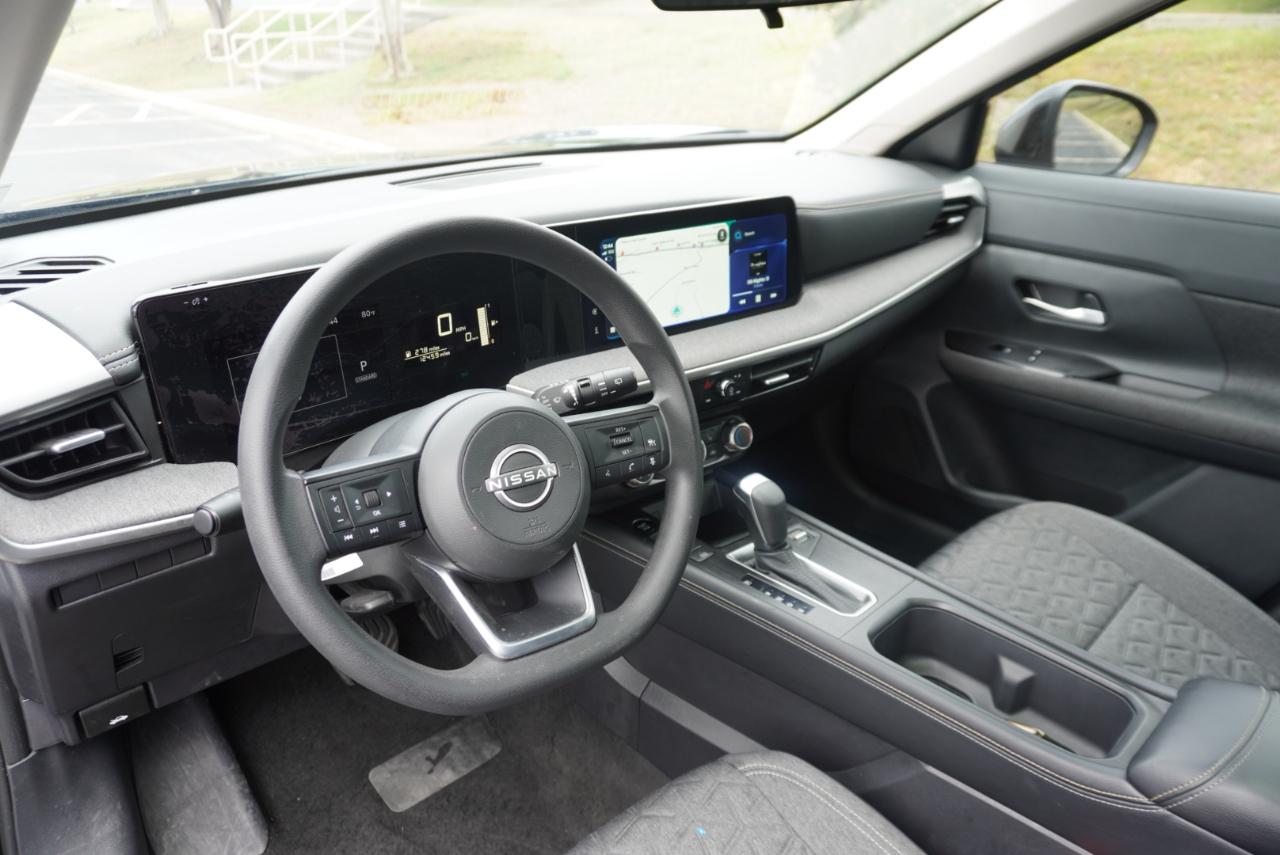 Nissan Kicks SV AWD 2025