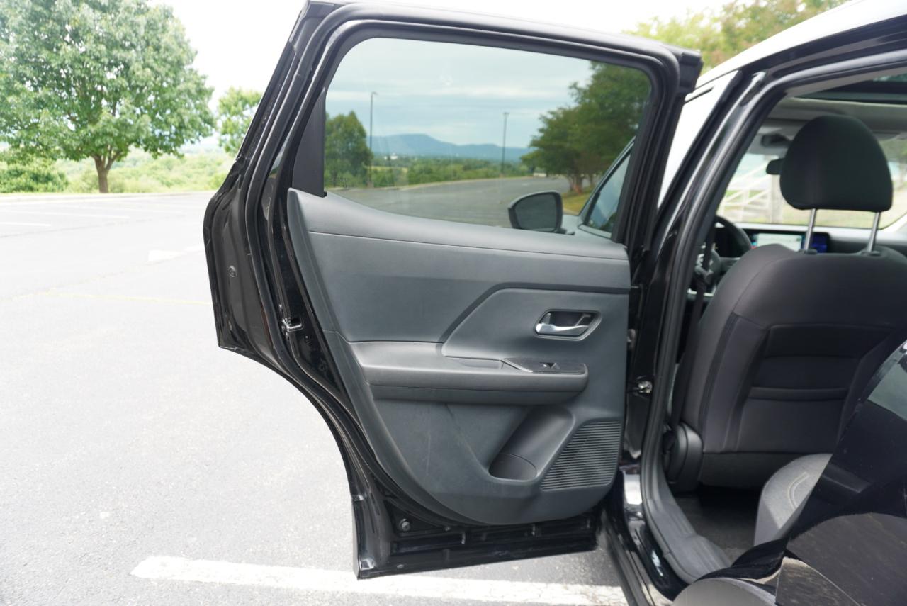 Nissan Kicks SV AWD 2025