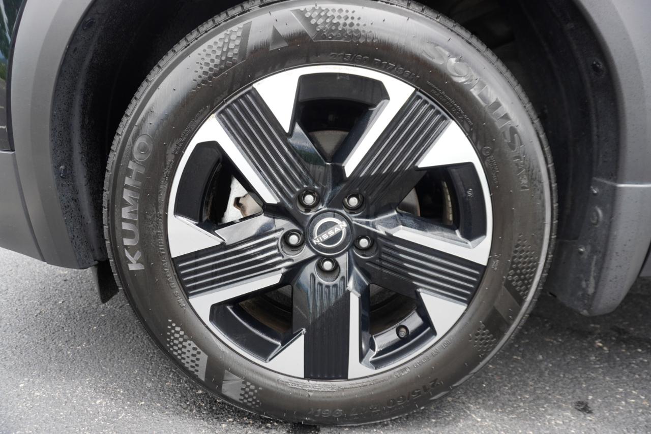 Nissan Kicks SV AWD 2025