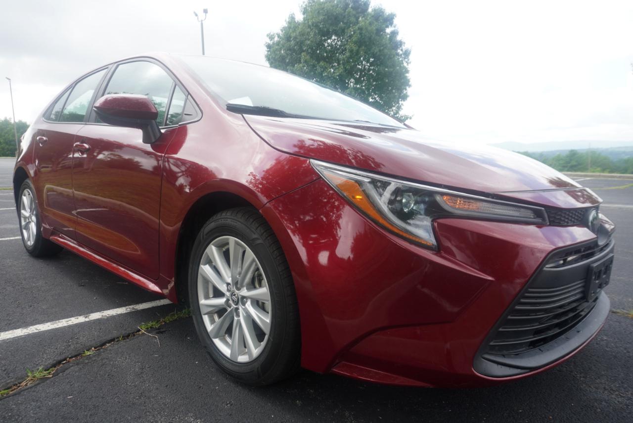 Toyota Corolla LE CVT (Natl) 2023