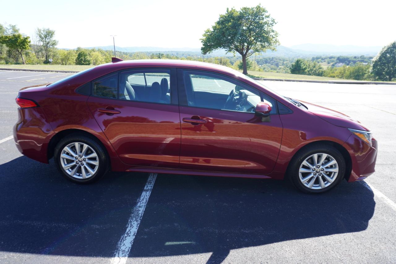 Toyota Corolla LE CVT (Natl) 2023