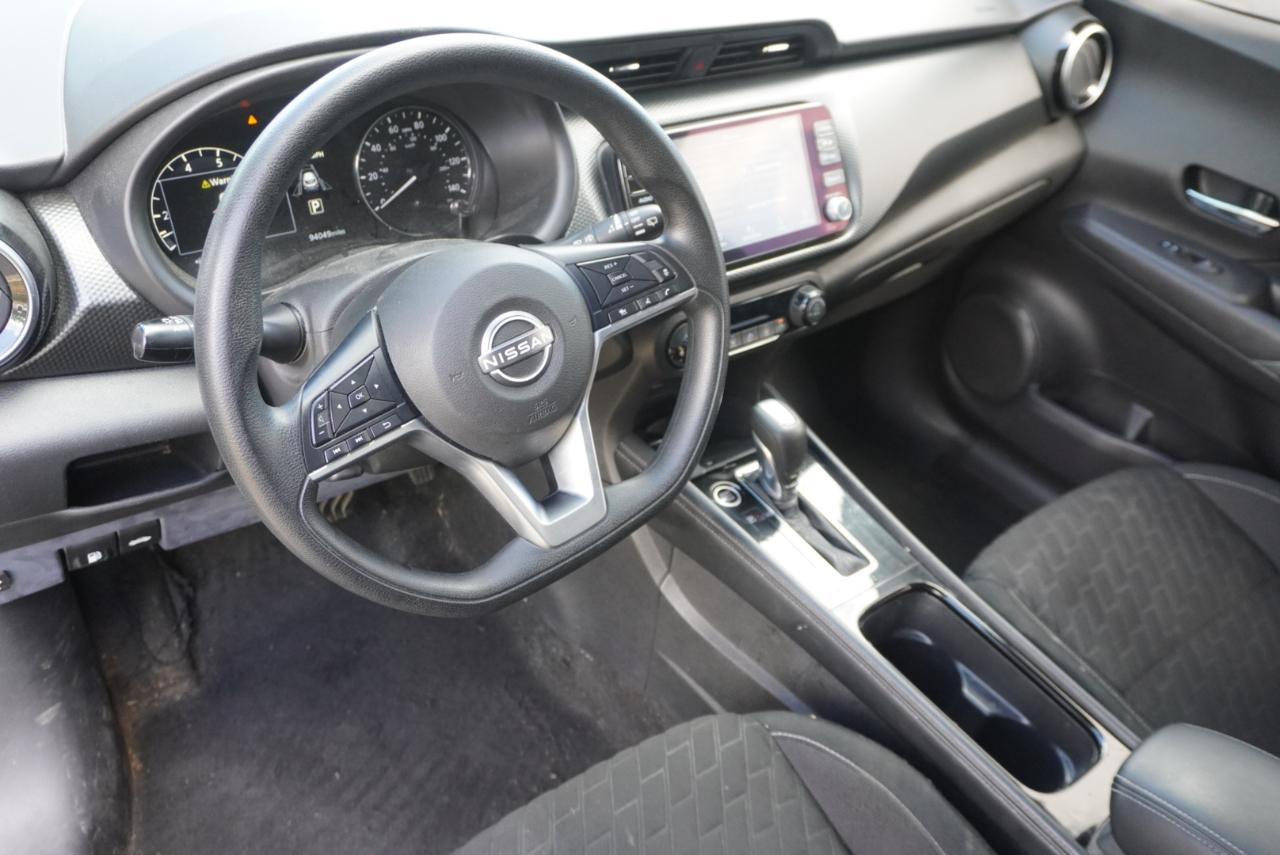 Nissan Kicks SV FWD 2022