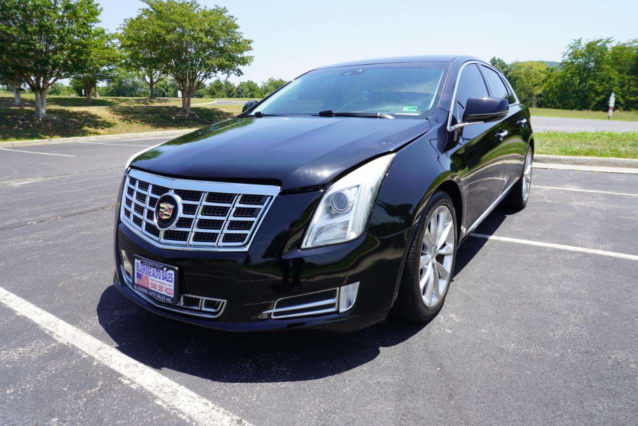 Cadillac XTS 4dr Sdn Premium FWD 2013