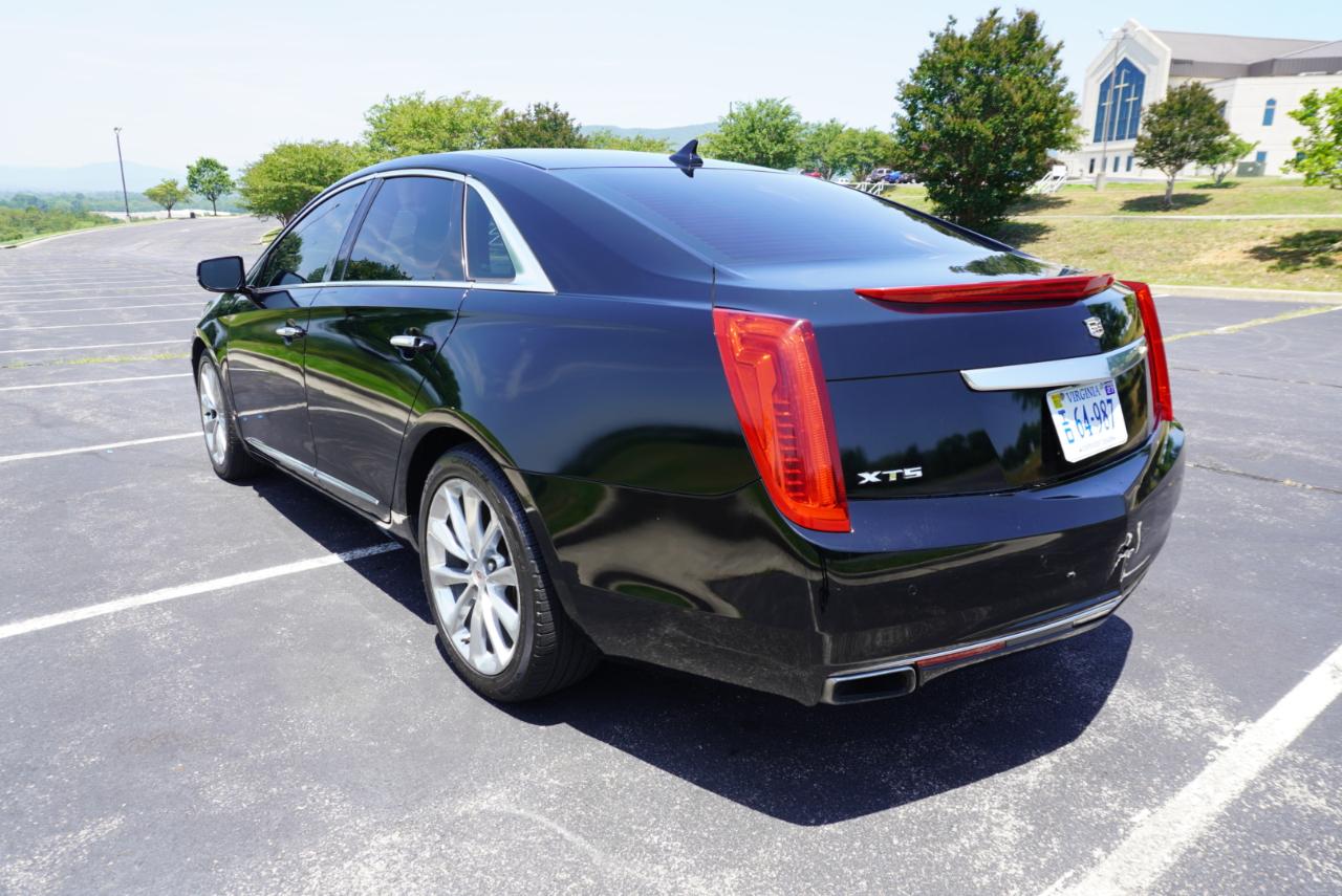 Cadillac XTS 4dr Sdn Premium FWD 2013