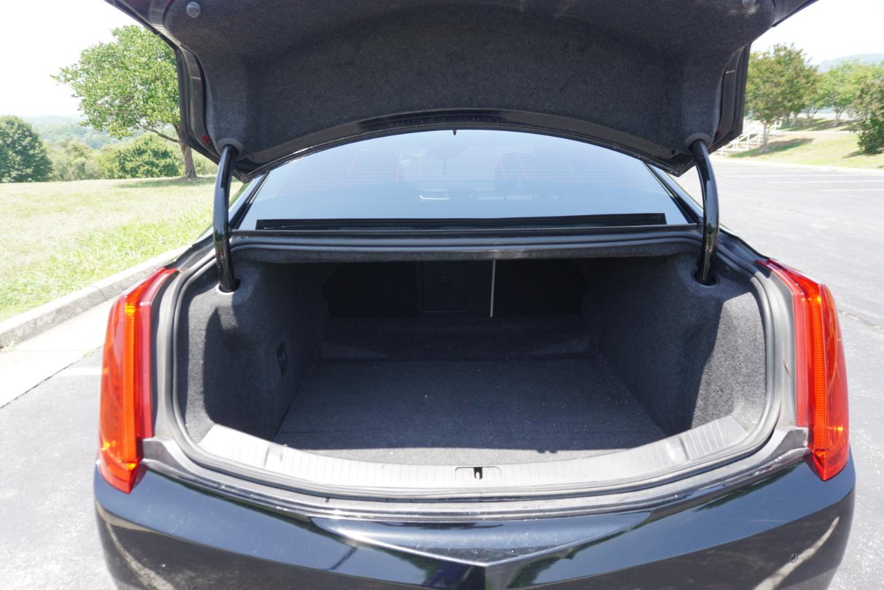 Cadillac XTS 4dr Sdn Premium FWD 2013