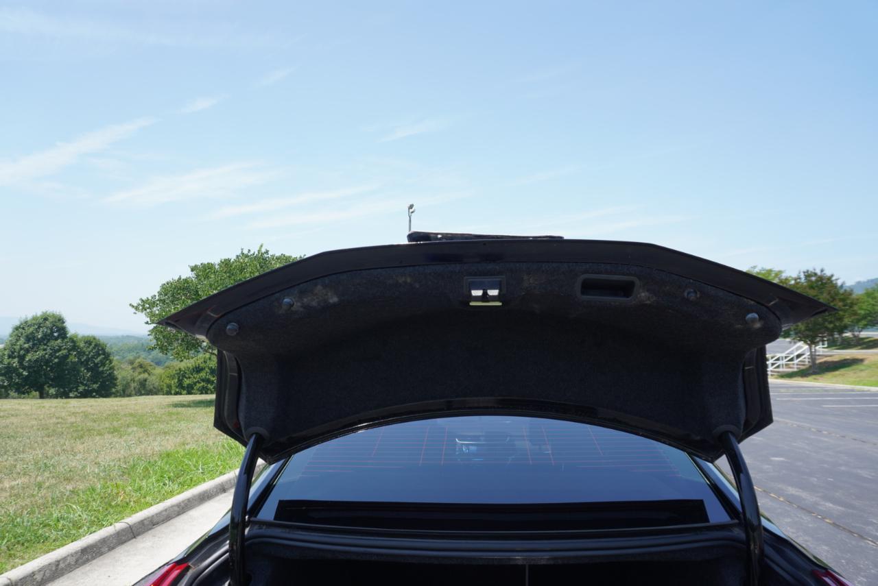 Cadillac XTS 4dr Sdn Premium FWD 2013