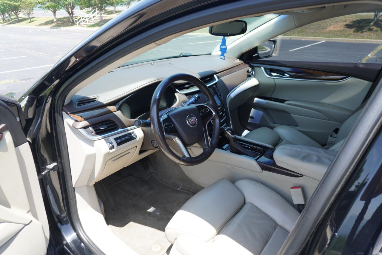 Cadillac XTS 4dr Sdn Premium FWD 2013
