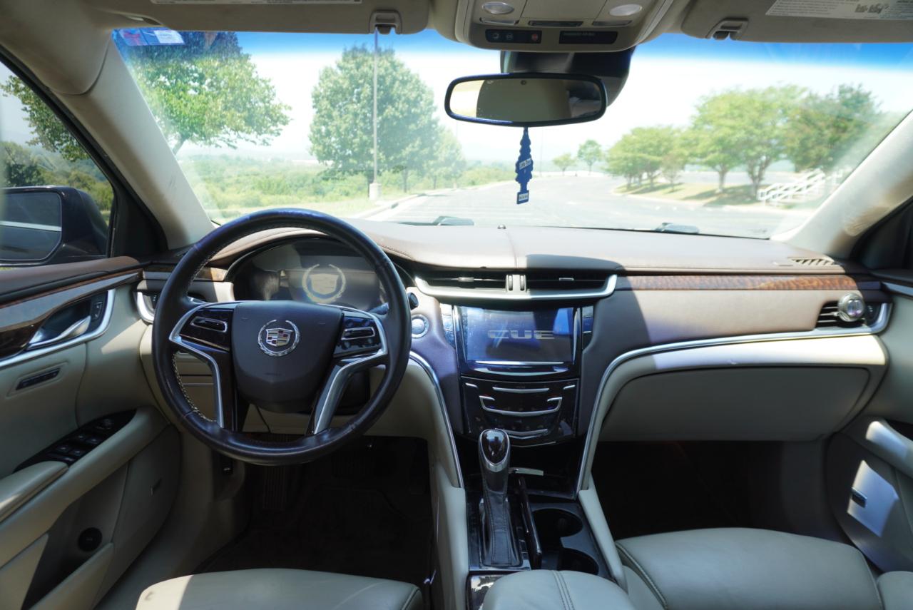 Cadillac XTS 4dr Sdn Premium FWD 2013