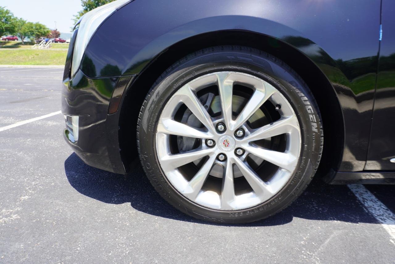 Cadillac XTS 4dr Sdn Premium FWD 2013