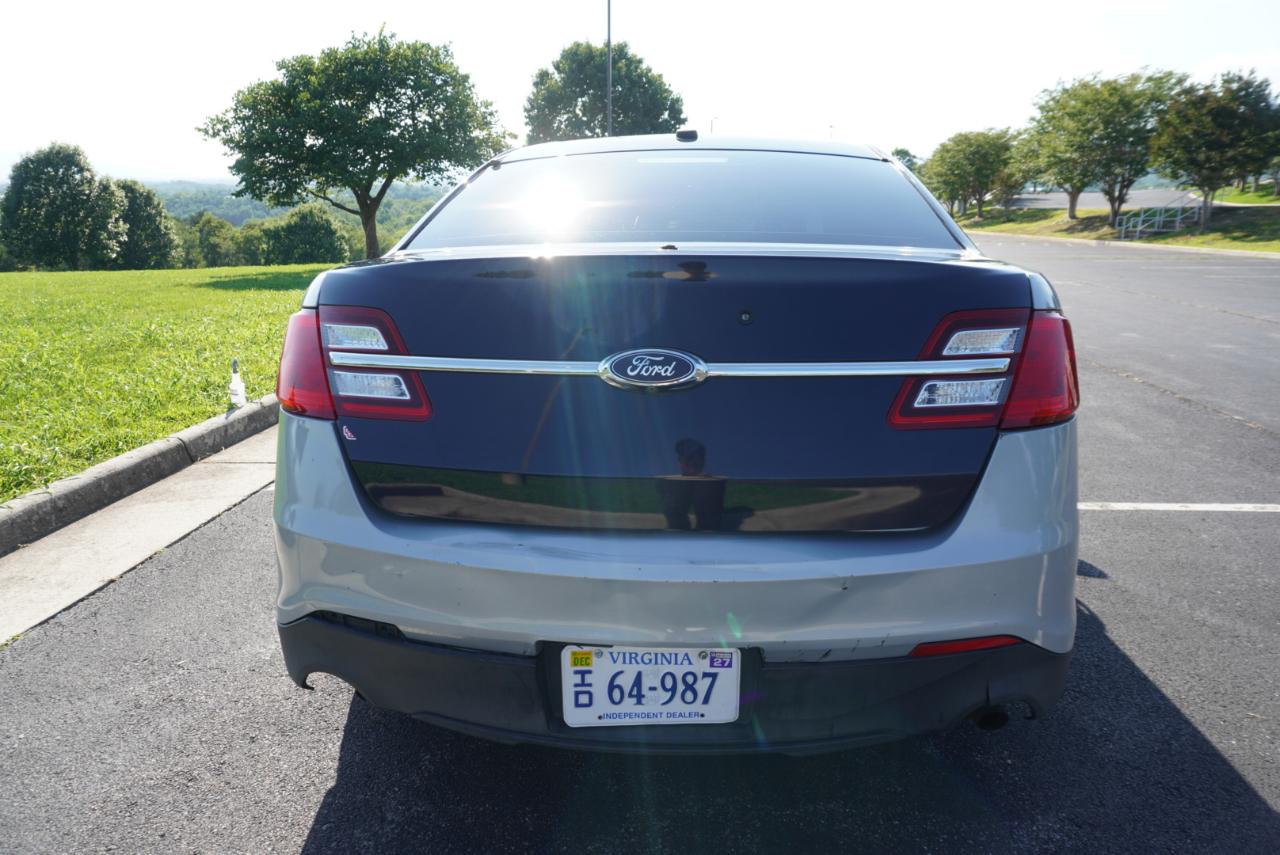 Ford Sedan Police Interceptor 4dr Sdn AWD 2016
