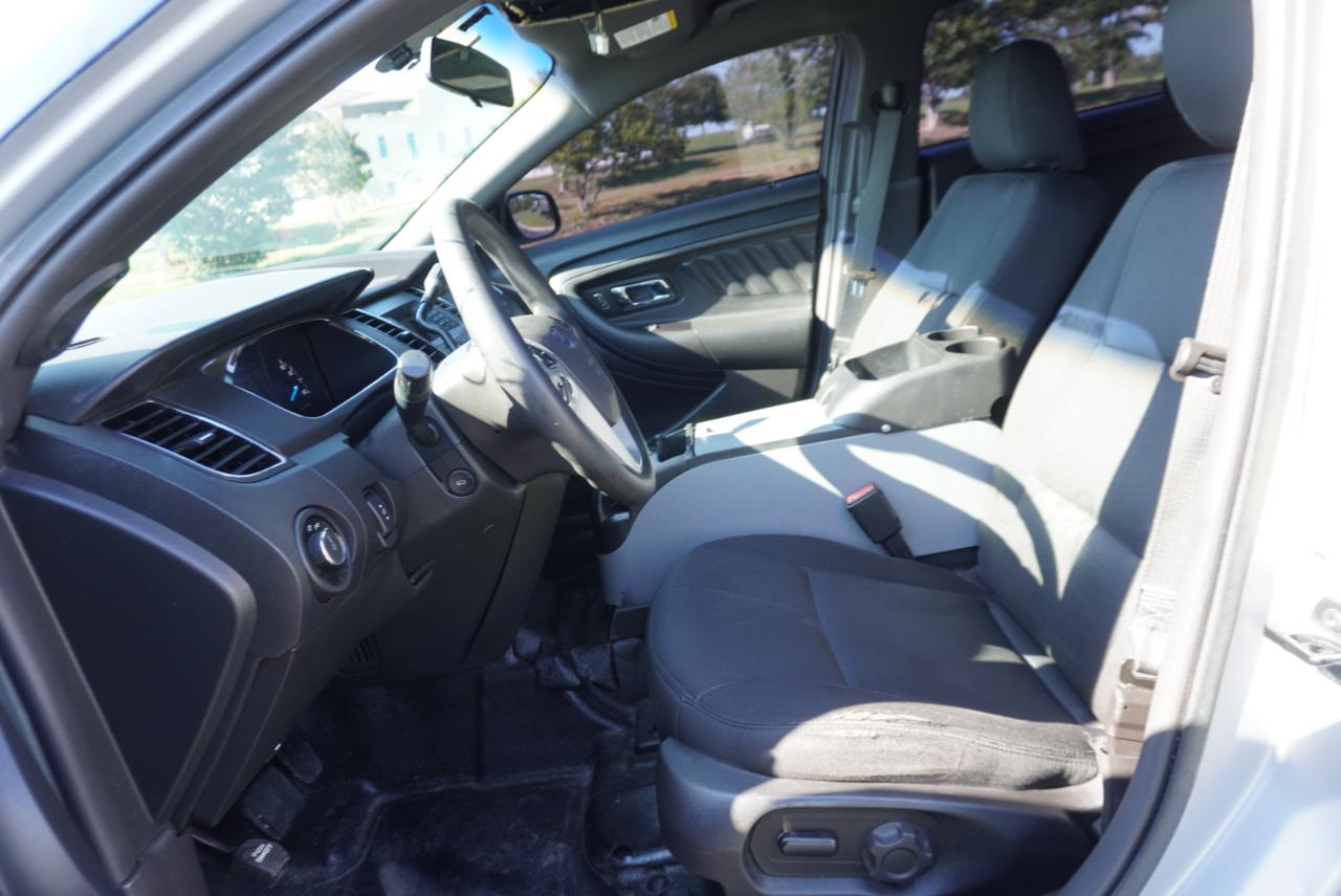 Ford Sedan Police Interceptor 4dr Sdn AWD 2016